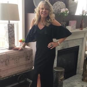 Meet your Posher, Janet